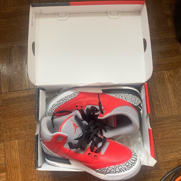 Air Jordan 3 Retro Nike - Picture 1 of 2